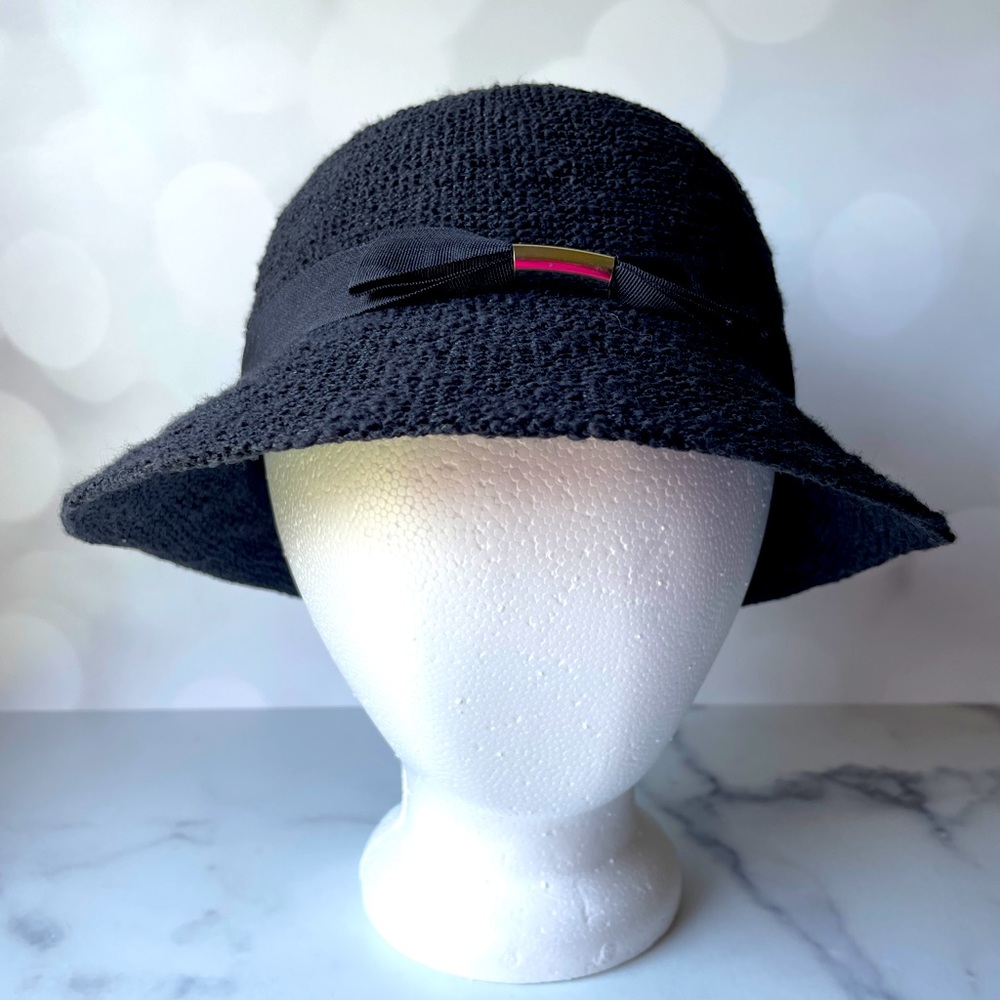Black Woven Vintage-Style Cloche Bucket Hat
